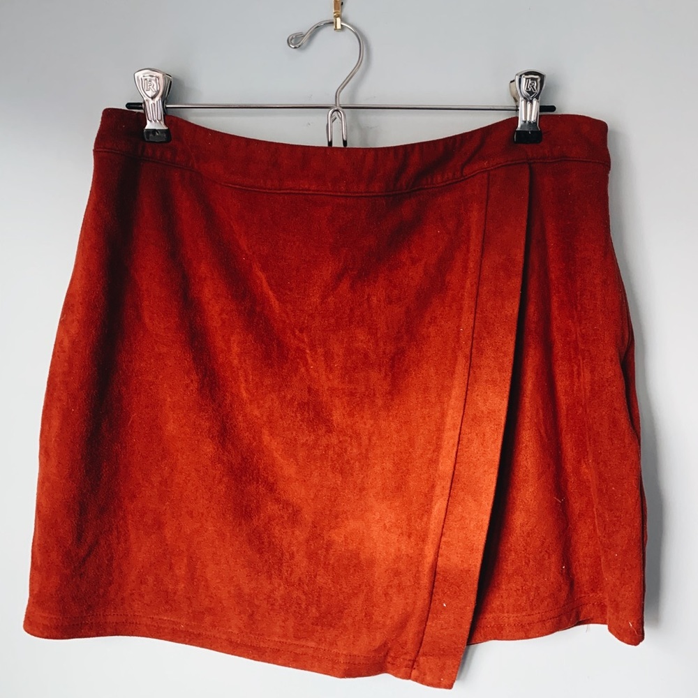 DESIGN LAB red suede like skirt